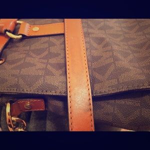 Michael Kors Signature Monogrammed Large Hamilton